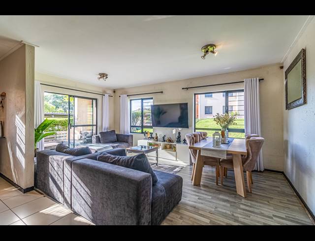 2 BEDROOM APARTMENT FOR SALE IN JACKAL CREEK GOLF ESTATE